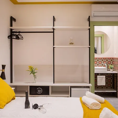 Boutique Playa Burriana * Nerja