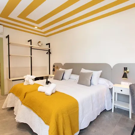 Boutique Playa Burriana * Nerja